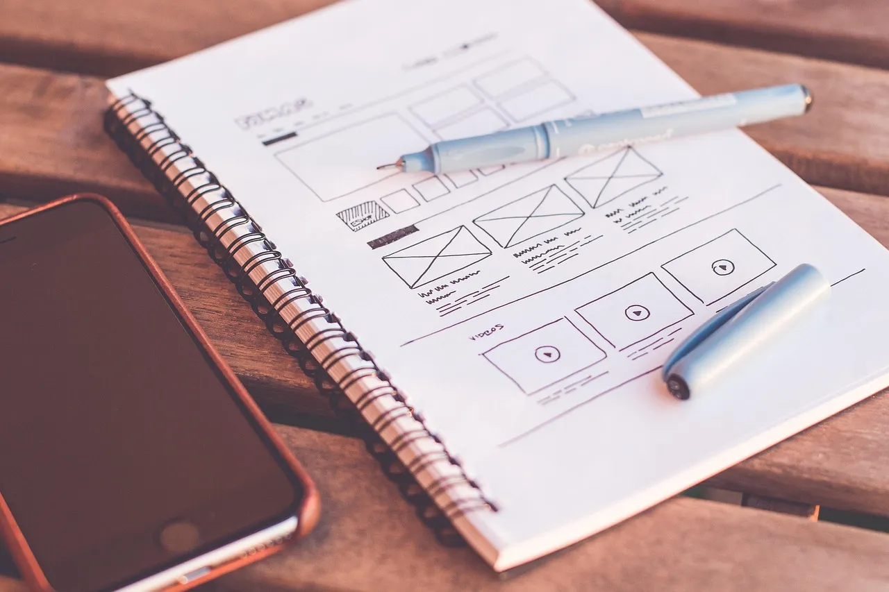 Boceto de la estructura de un sitio web antes del diseño